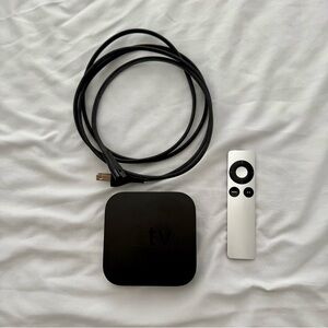 Apple TV 3rd GenerationHD Media Streamer A1469 Remote & Power Cord -Tested
